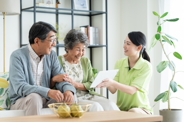 利用者の「2割負担」対象拡大へ。定期巡回事業所が警戒すべき「利用控え」リスクとは