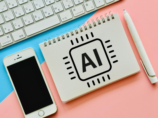 【定期巡回×AI】膨大な記録と請求業務をどう減らす?AIによる「業務の洗い出し」とスマケア活用術